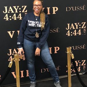 Meet your Posher, Shenel